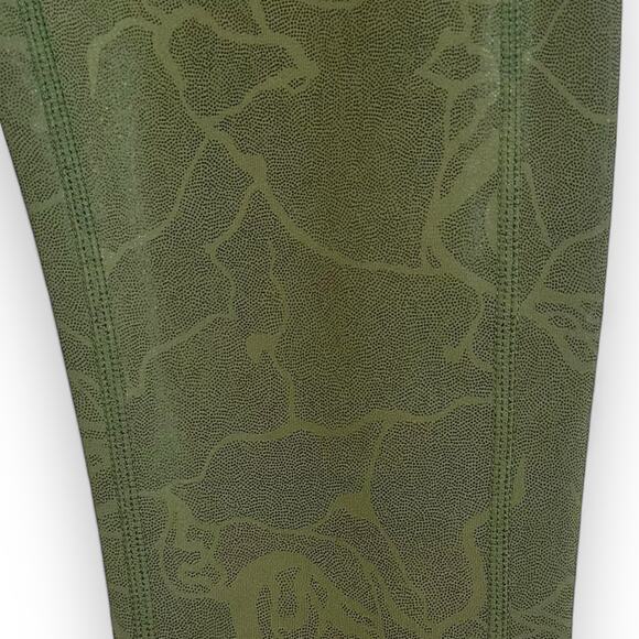 Zyia Women's Olive Maze Light n Tight High-Rise 7/8 24" Pocket Legging 4 Green - Picture 8 of 9